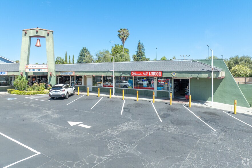 5489-5491 Snell Ave, San Jose, CA à vendre - Photo du bâtiment - Image 2 de 4