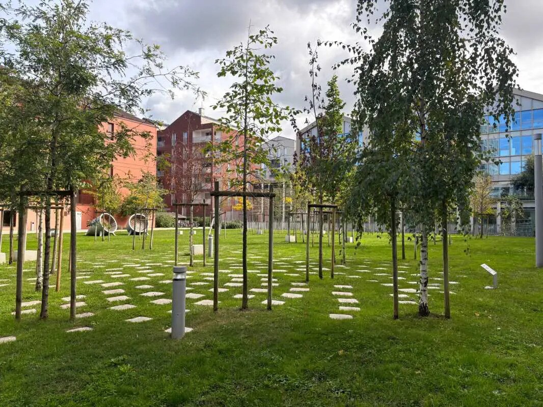 Office in Bordeaux for lease Building Photo- Image 1 of 9