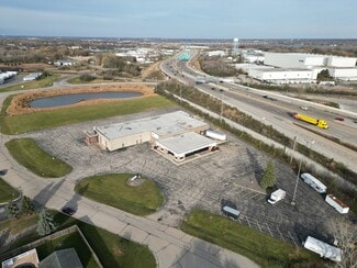 Plus de détails pour 777 Kuehn Ct, Neenah, WI - Industriel à vendre