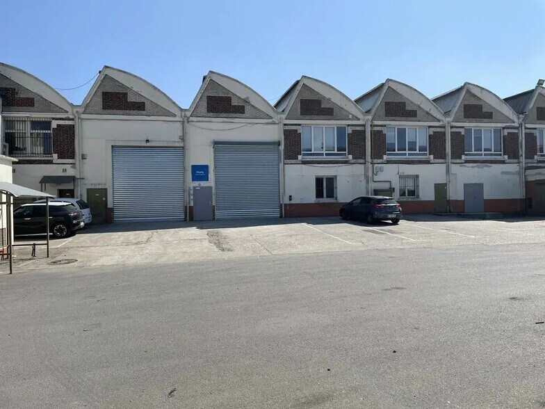 Flex dans Bobigny à louer - Photo du bâtiment - Image 1 de 10