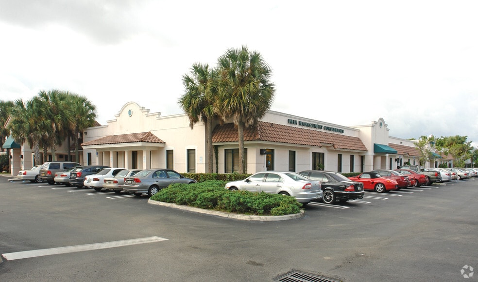 4800 Linton Blvd, Delray Beach, FL à louer - Photo du bâtiment - Image 3 de 12