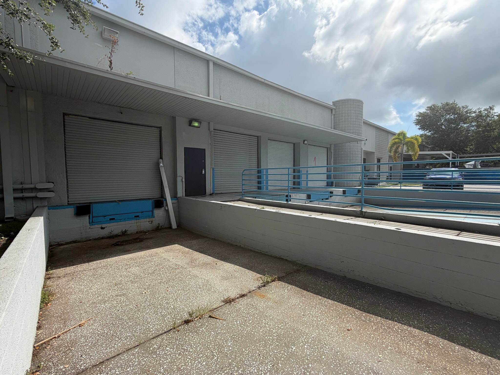 12105 N 28th St, Saint Petersburg, FL for lease Primary Photo- Image 1 of 23