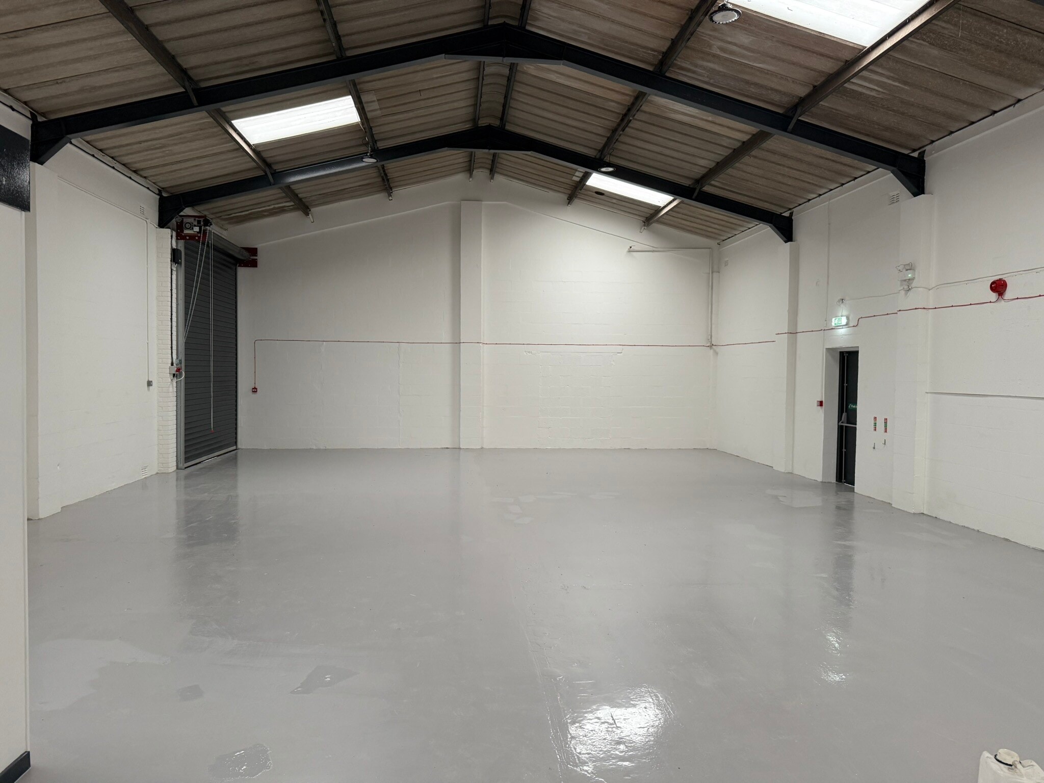 The Parade, Ferndale for lease Interior Photo- Image 1 of 3