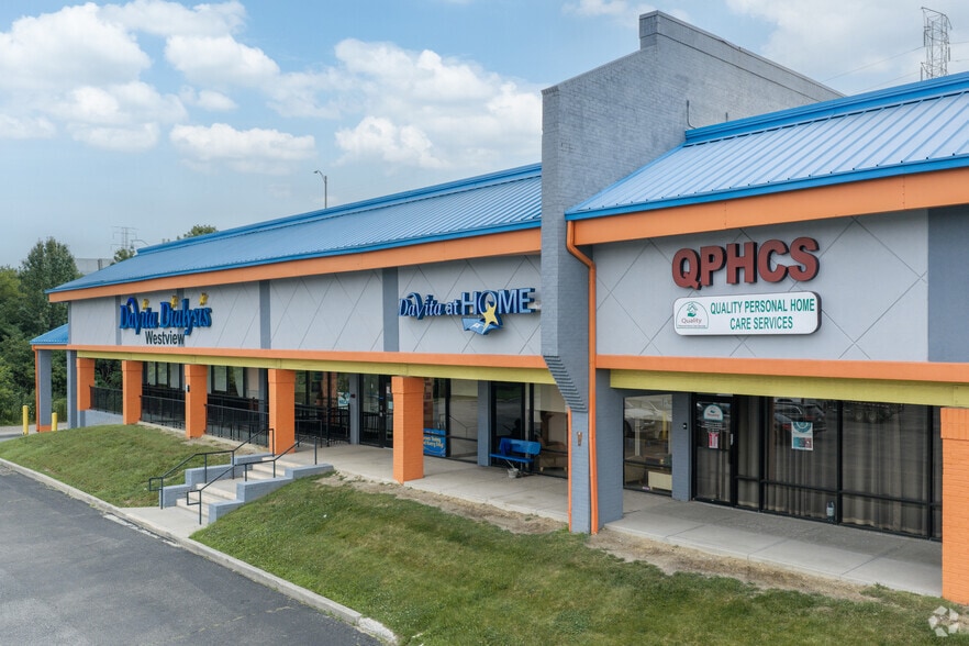 3643-3749 Commercial Dr, Indianapolis, IN for lease - Building Photo - Image 2 of 13