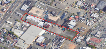 ±54,000 SF on 3.353 AC industrial Opportunity - Warehouse