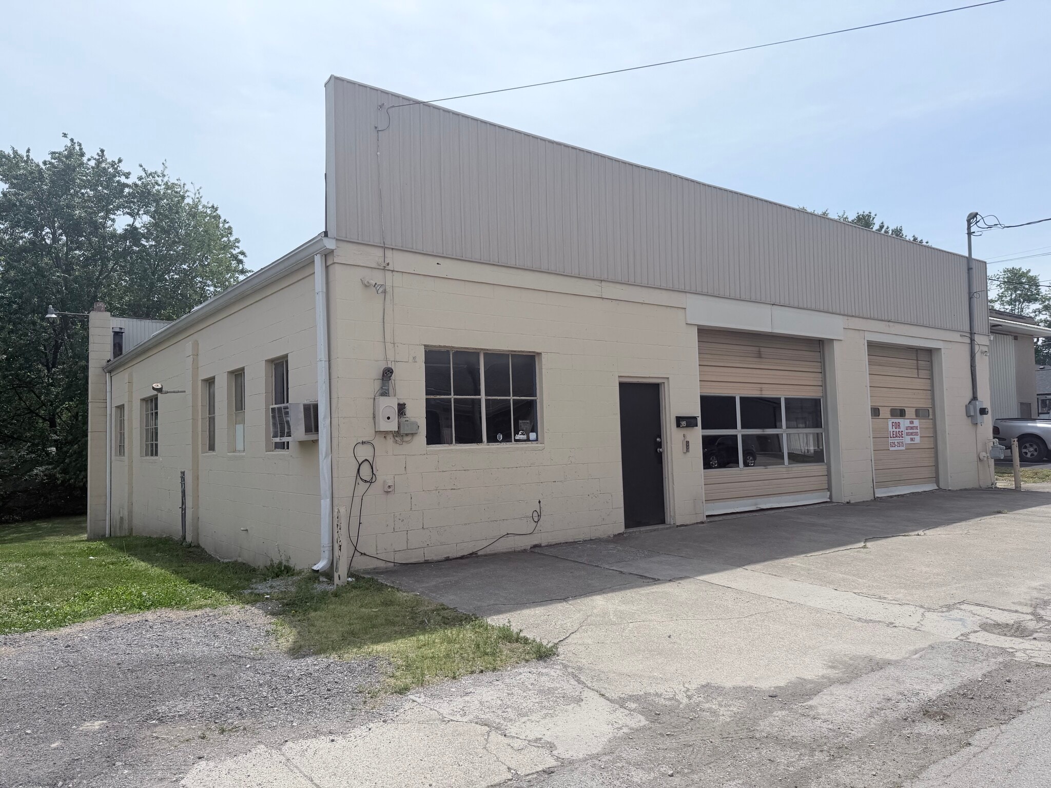 209 N Estill Ave, Richmond, KY à louer Photo intérieure- Image 1 de 16