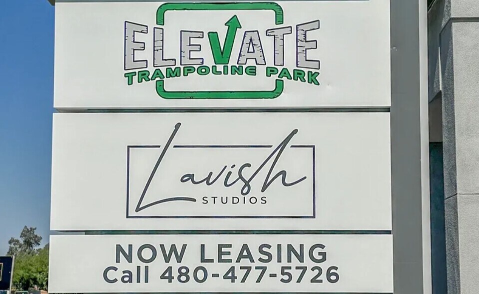 8946 E Germann Rd, Mesa, AZ à vendre - Photo du bâtiment - Image 3 de 13