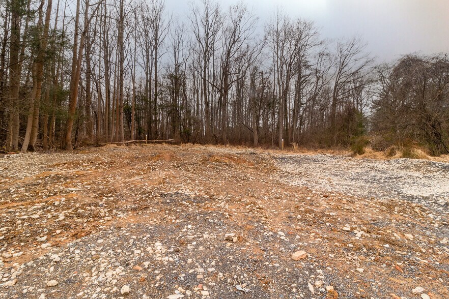 1625 Ashton Rd, Ashton, MD à vendre - Photo du bâtiment - Image 2 de 24