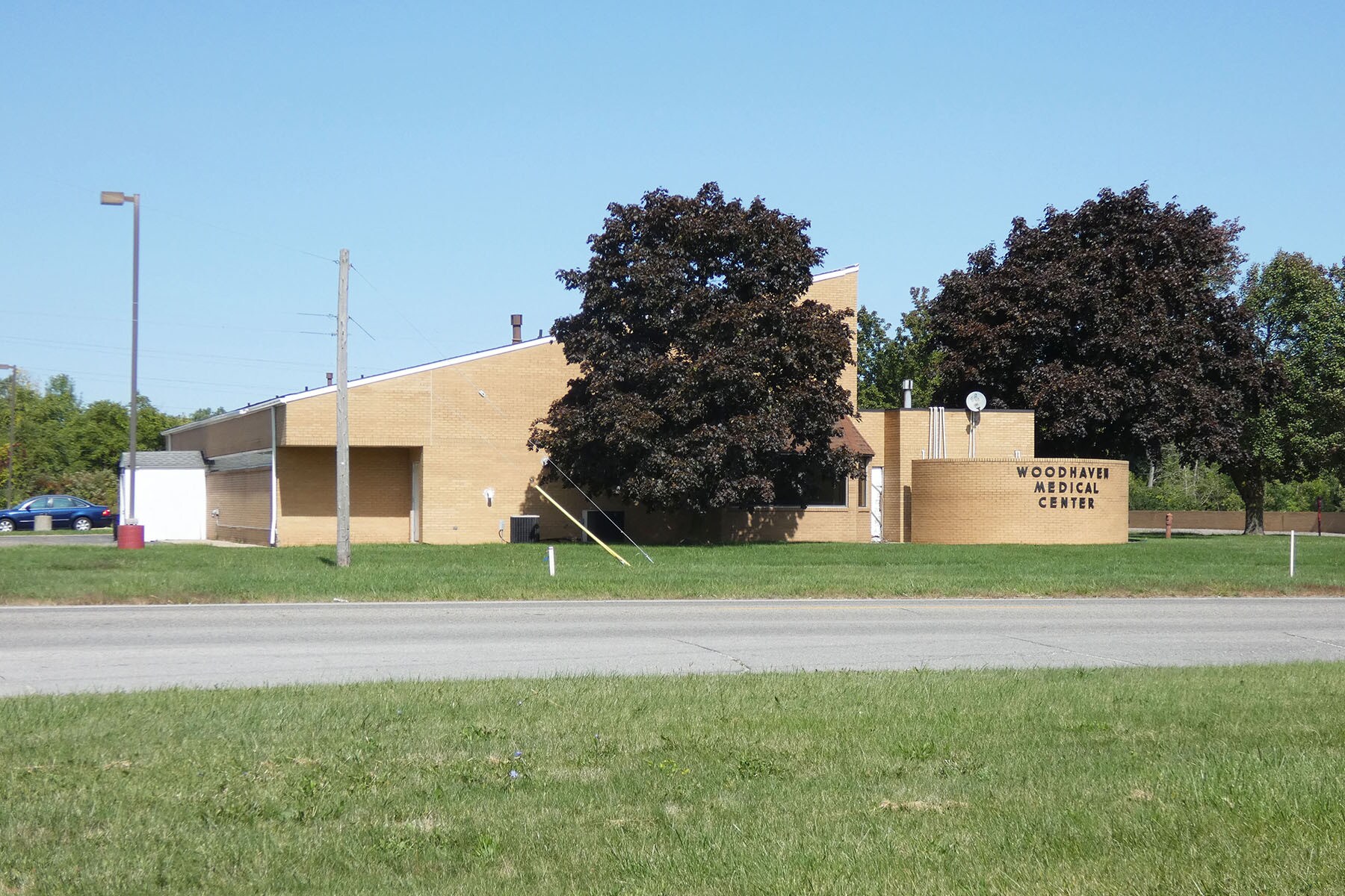 18600 Van Horn Rd, Woodhaven, MI for lease Building Photo- Image 1 of 4