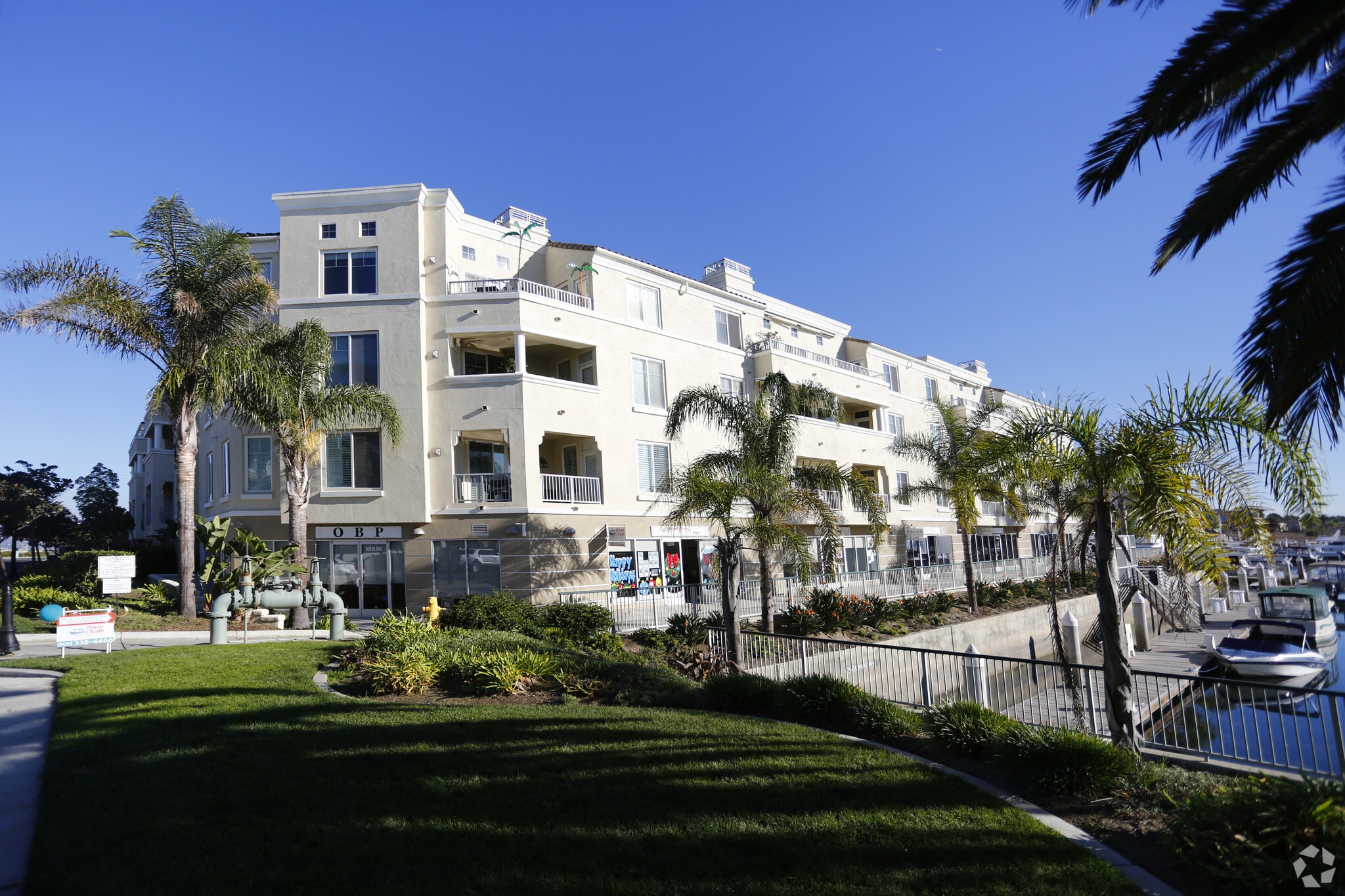 4300 Tradewinds Dr, Oxnard, CA for lease Primary Photo- Image 1 of 26