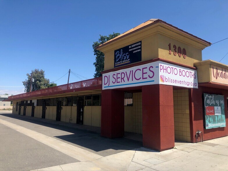 1300 S Mooney Blvd, Visalia, CA for sale - Building Photo - Image 1 of 1
