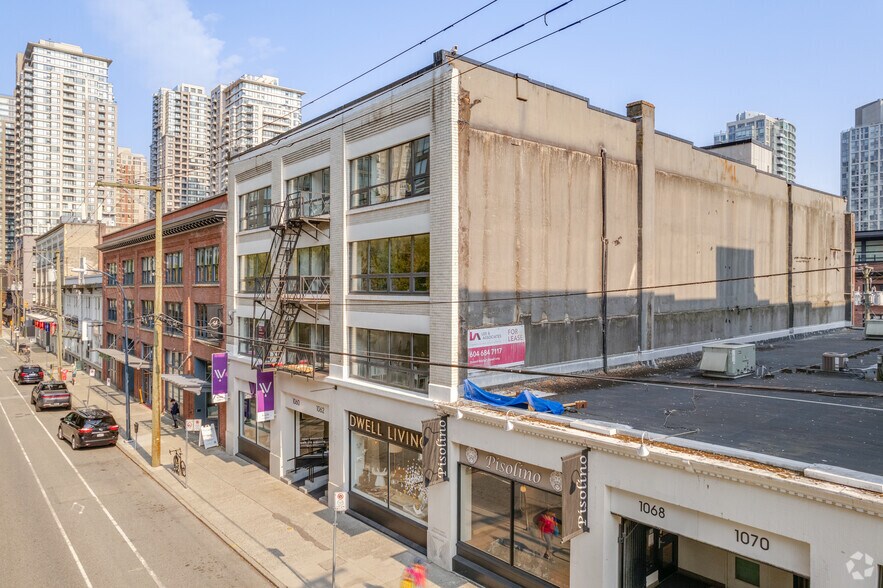1062 Homer St, Vancouver, BC à louer - Photo du bâtiment - Image 1 de 5