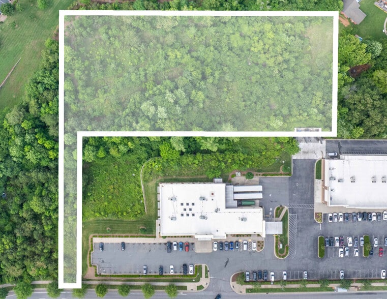 5840 University Pointe Blvd, Charlotte, NC for sale - Aerial - Image 3 of 3