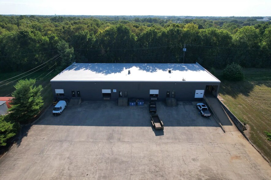 141 Industry Rd, Georgetown, KY for lease - Building Photo - Image 1 of 5