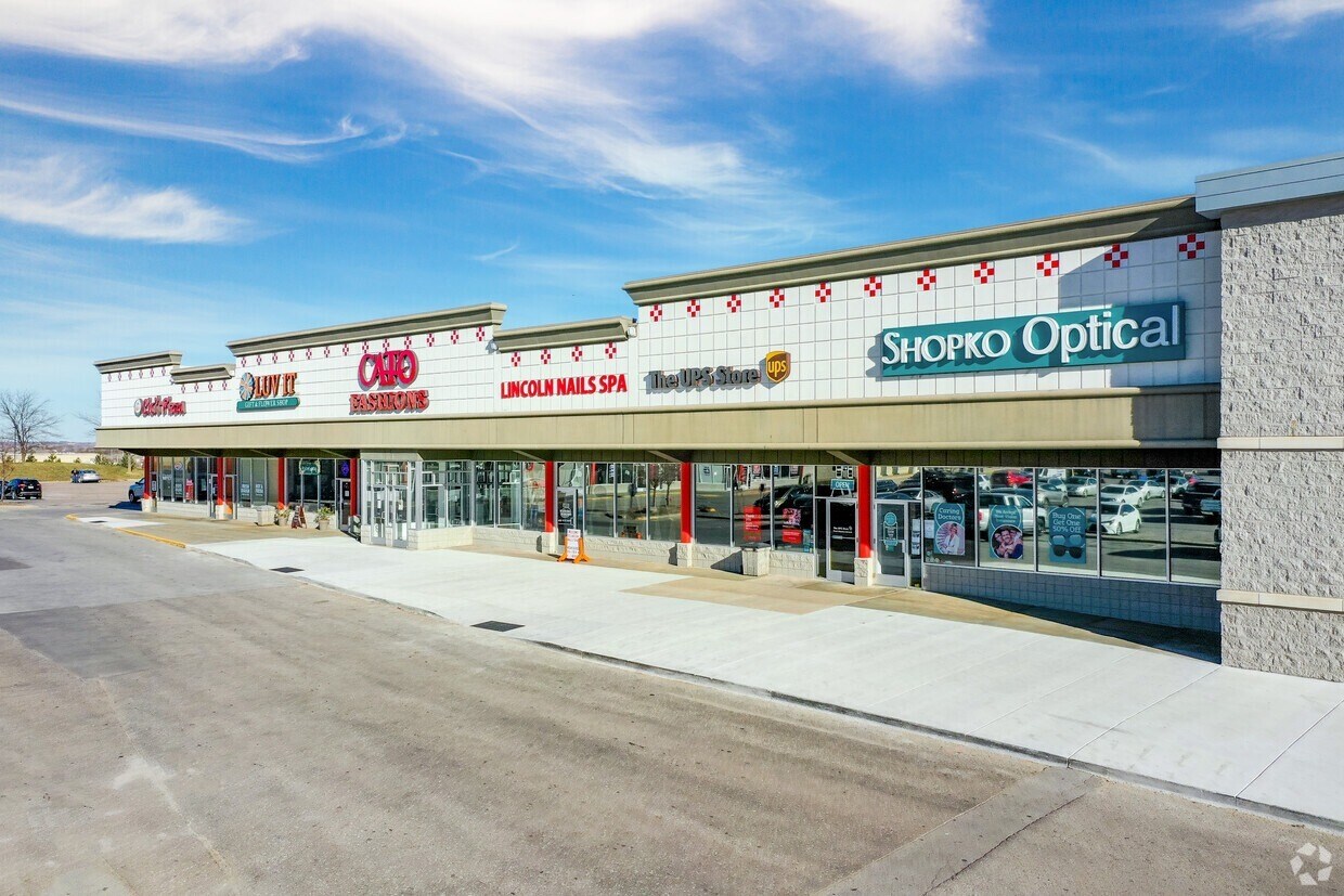 4700-5240 N 27th St, Lincoln, NE for lease Building Photo- Image 1 of 10