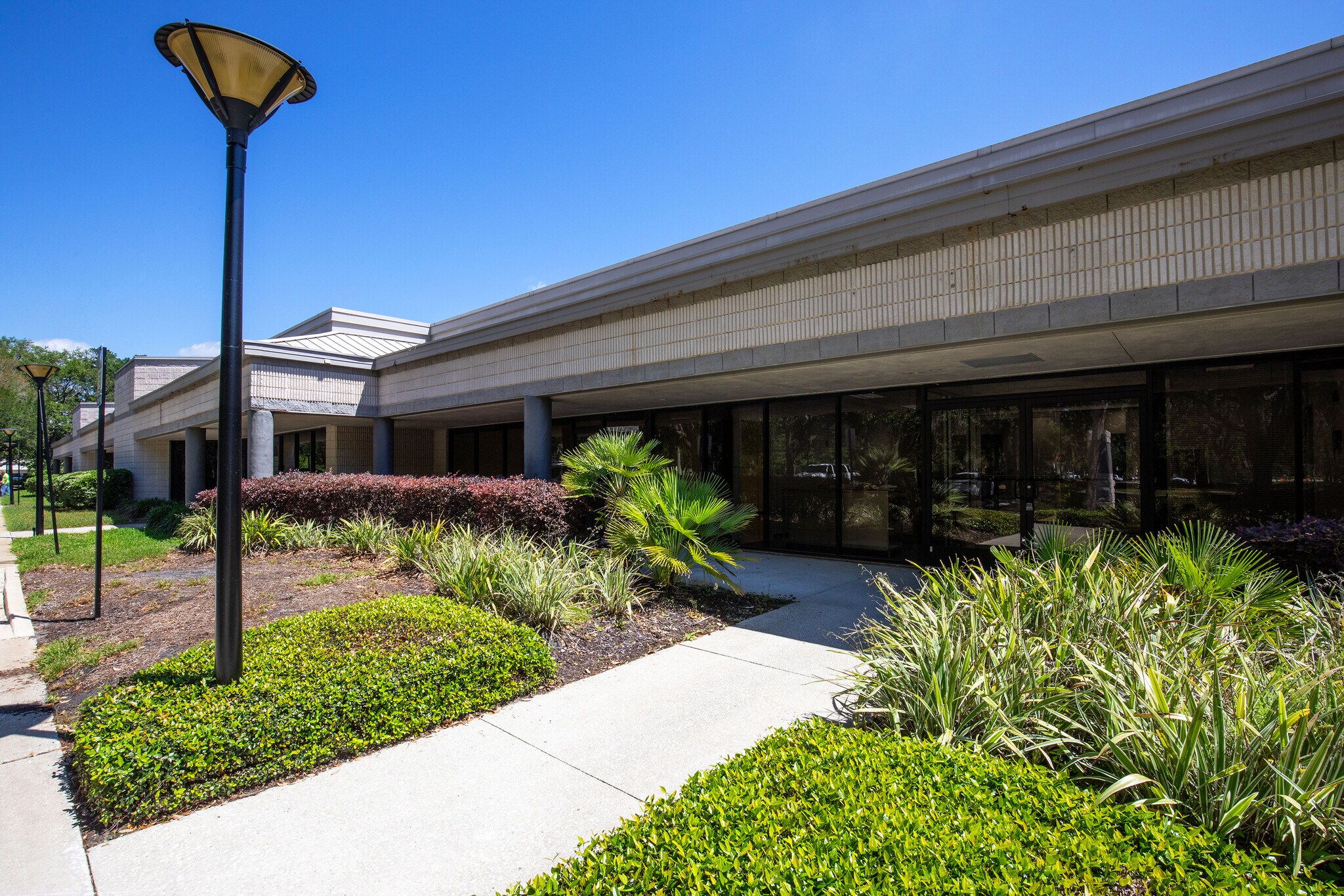6680 Southpoint Pky, Jacksonville, FL à louer Photo du bâtiment- Image 1 de 12