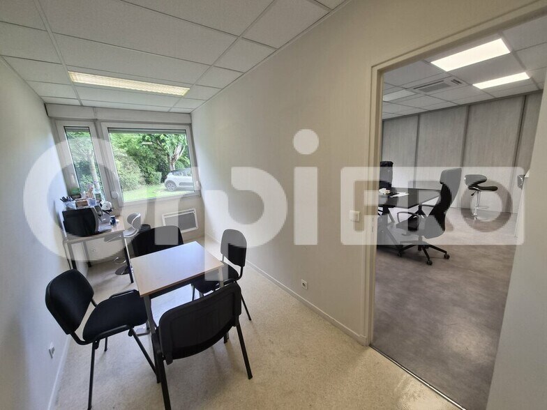 Office in Reims for lease - Interior Photo - Image 3 of 5