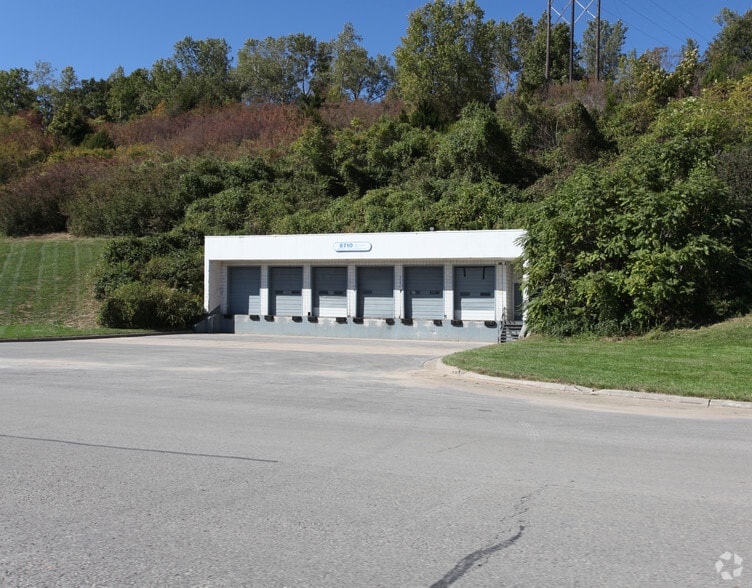 8800 NE Underground Dr, Kansas City, MO for lease - Building Photo - Image 2 of 2