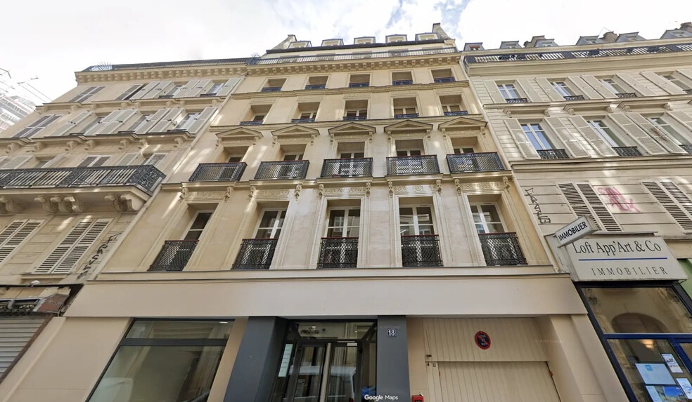 18 Rue D'Hauteville, Paris à louer - Photo du bâtiment - Image 2 de 2