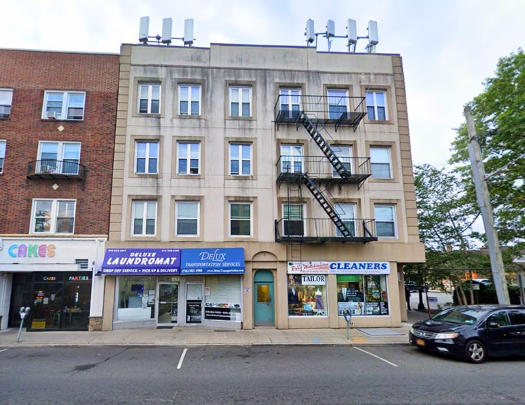 60-62 Main St, Port Washington, NY for sale - Primary Photo - Image 1 of 1