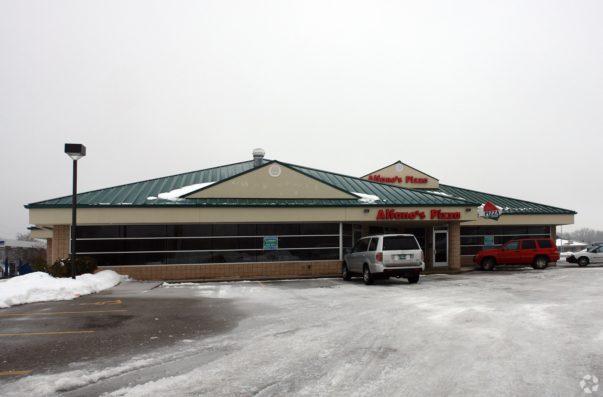 1389 Walker Village Dr, Grand Rapids, MI for sale Primary Photo- Image 1 of 5