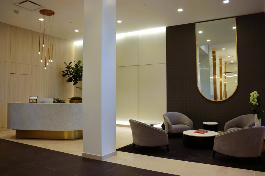 10921 Wilshire Blvd, Los Angeles, CA à louer - Photo intérieure - Image 3 de 41