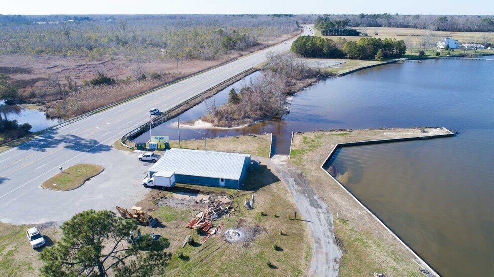 3581 Caratoke Hwy, Maple, NC à vendre - Photo du bâtiment - Image 3 de 23