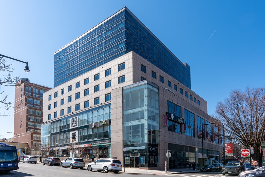 136-17 39th Ave, Flushing, NY for lease - Building Photo - Image 2 of 6