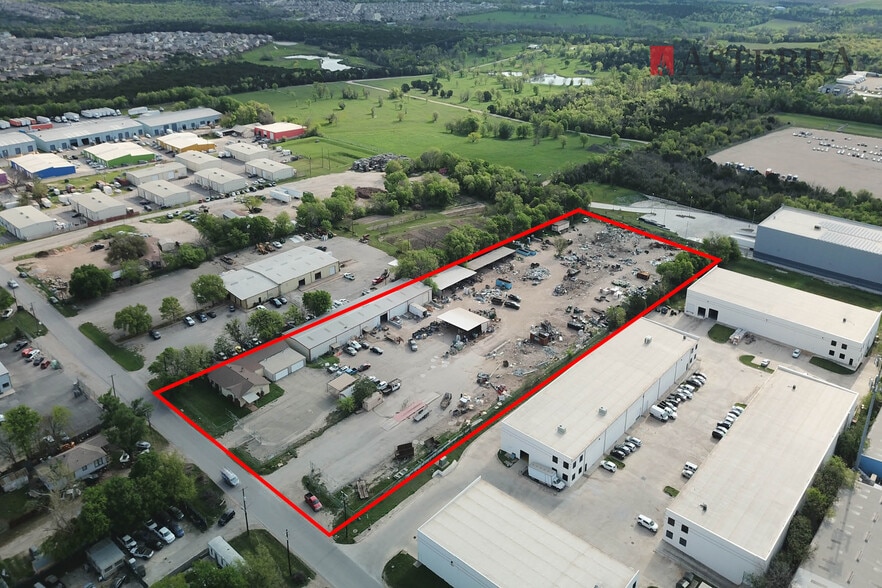 9513 Brown Ln, Austin, TX à vendre - Photo du bâtiment - Image 2 de 12