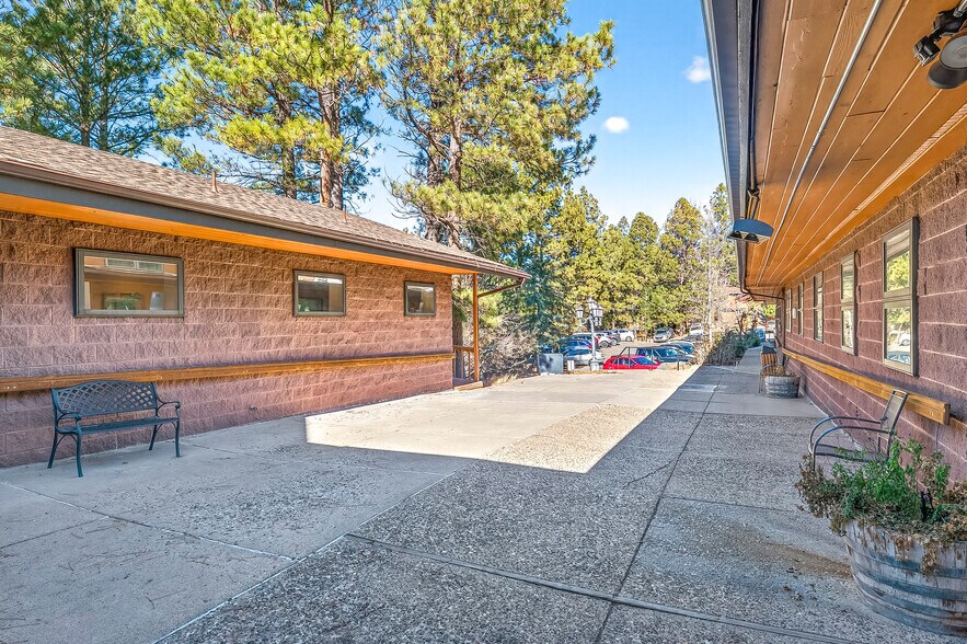 1300 N Rim Dr, Flagstaff, AZ à vendre - Photo du bâtiment - Image 2 de 24