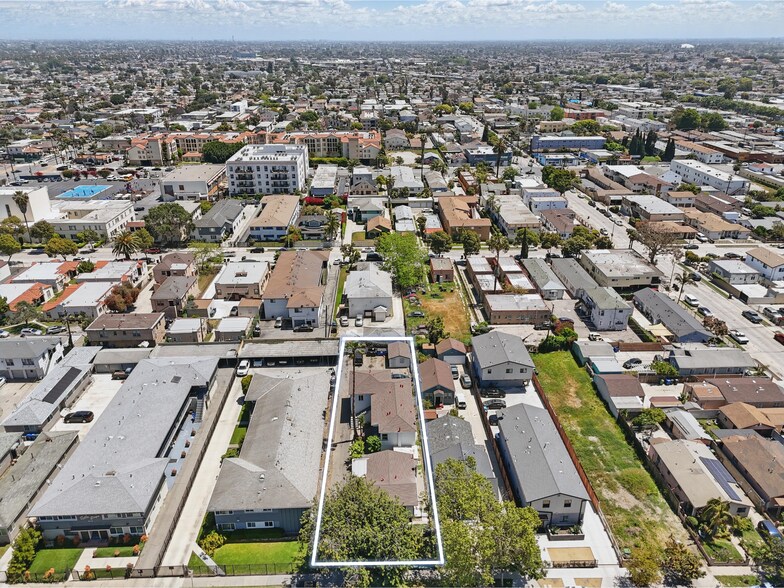 6126 Brynhurst Ave, Los Angeles, CA à vendre - Photo du bâtiment - Image 2 de 10