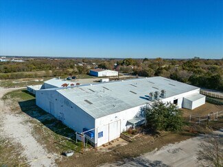 Plus de détails pour 205 N Newark St, Decatur, TX - Industriel à vendre