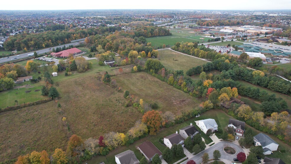 11798-11842 E 131st St, Fishers, IN à vendre - Aérien - Image 3 de 6