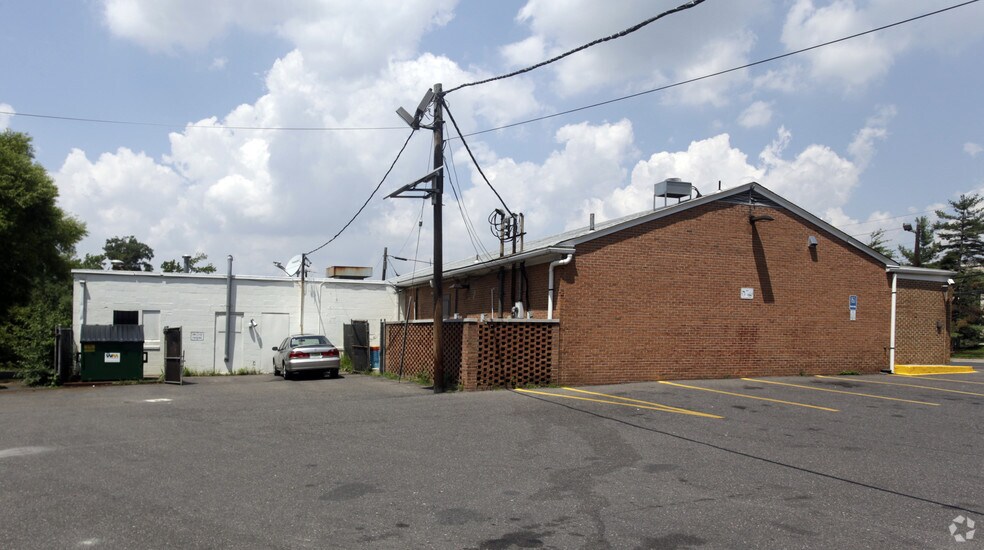 1811 Chapel Ave W, Cherry Hill, NJ à louer - Photo du bâtiment - Image 2 de 3