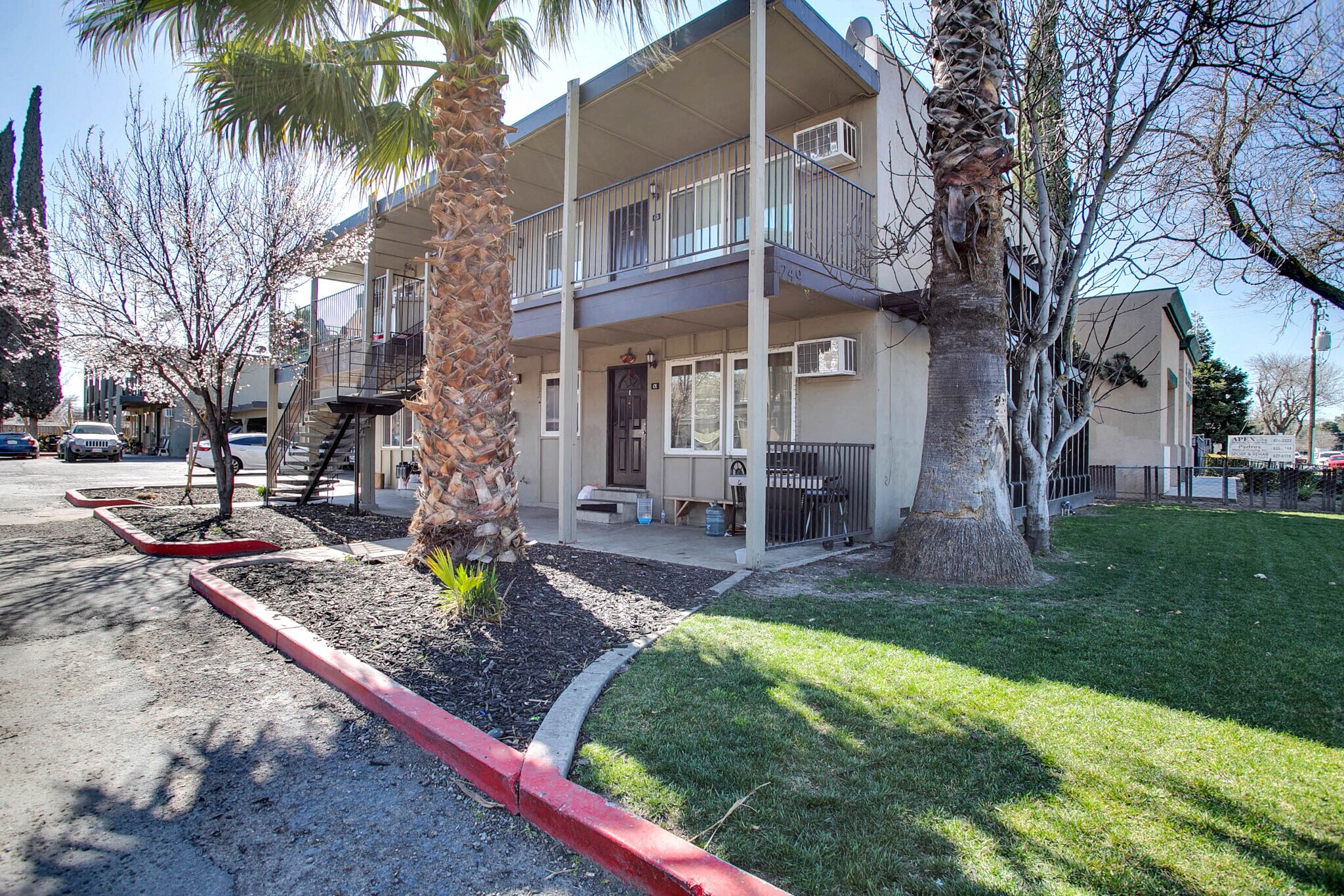 133 W I St, Los Banos, CA for sale Primary Photo- Image 1 of 26