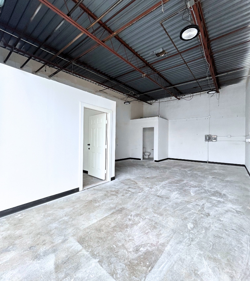 2026 Pioneer Pky W, Arlington, TX for lease Interior Photo- Image 1 of 4