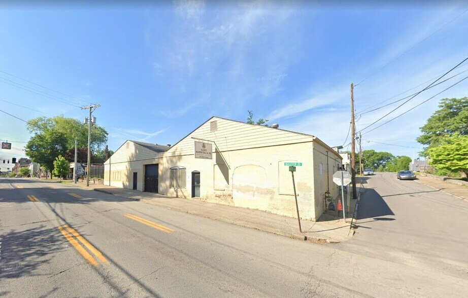 524 Baxter Ave, Louisville, KY à louer - Photo du bâtiment - Image 1 de 5