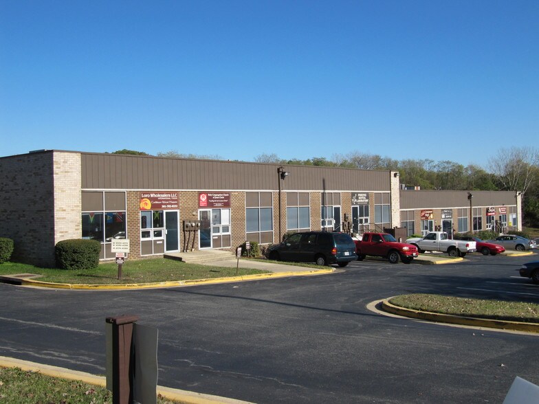 4574-4598 Beech Rd, Temple Hills, MD à louer - Photo du bâtiment - Image 3 de 4