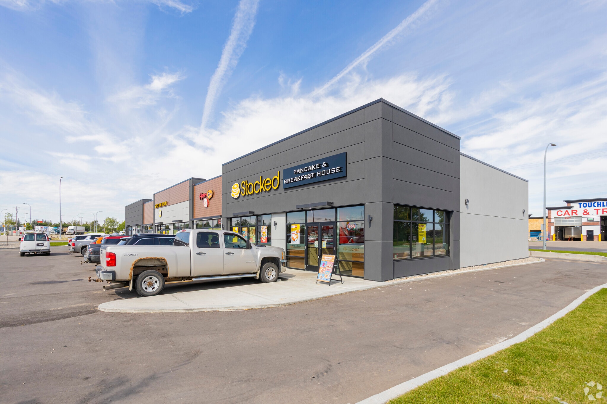 4500 Archie Klaiber Trl, Strathmore, AB à louer Photo du bâtiment- Image 1 de 11