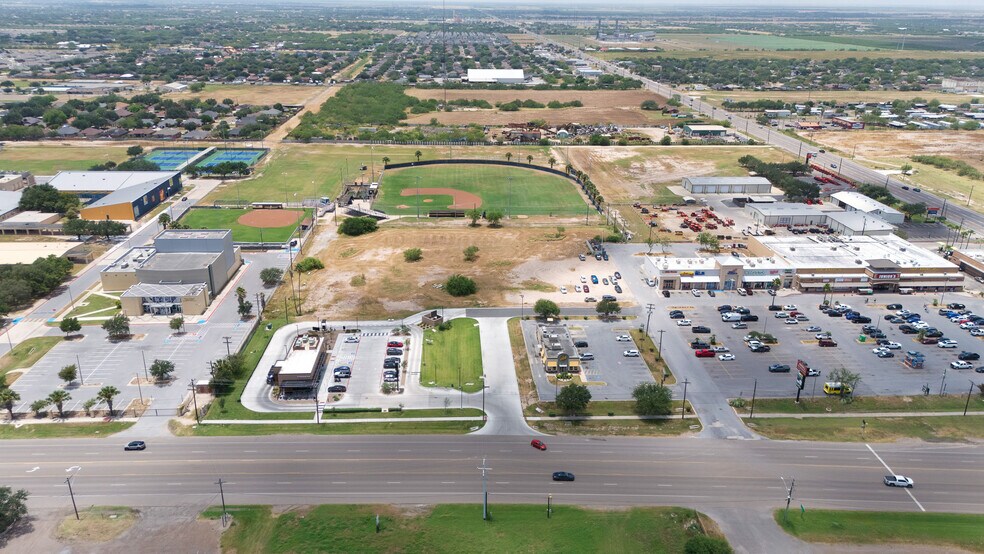 0 N. Closner Blvd, Edinburg, TX à vendre - Photo du bâtiment - Image 3 de 6