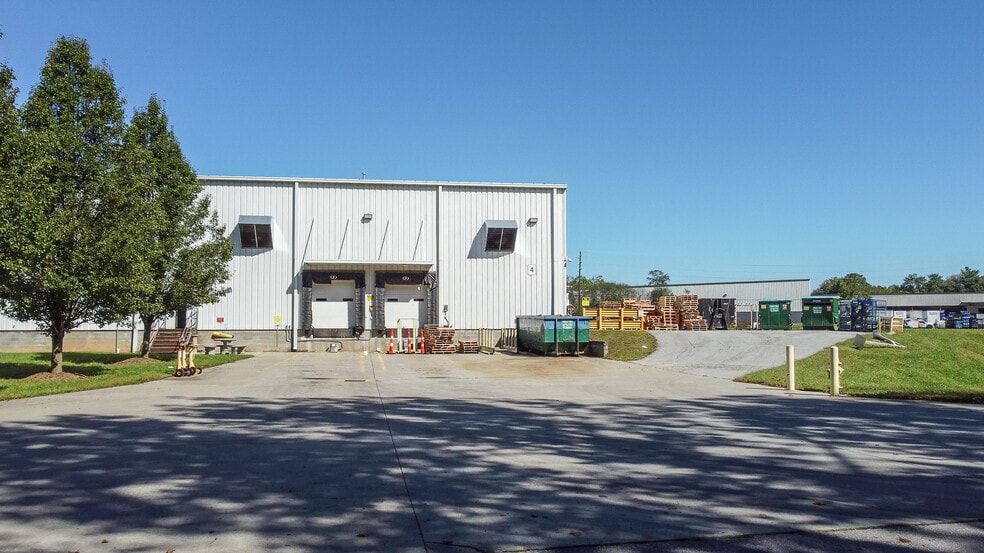 280 Cane Creek Rd, Fletcher, NC à vendre - Photo du bâtiment - Image 3 de 9