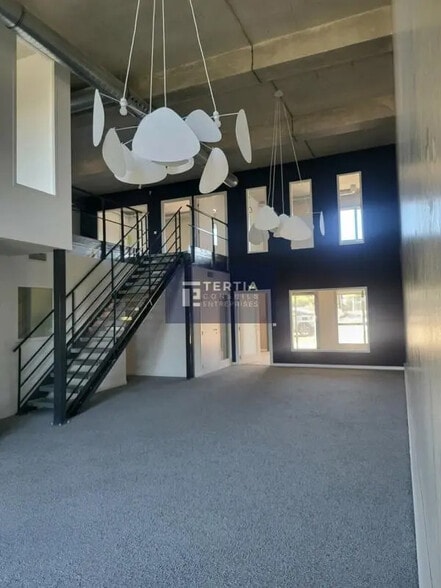 Office in Montpellier for lease - Building Photo - Image 3 of 8