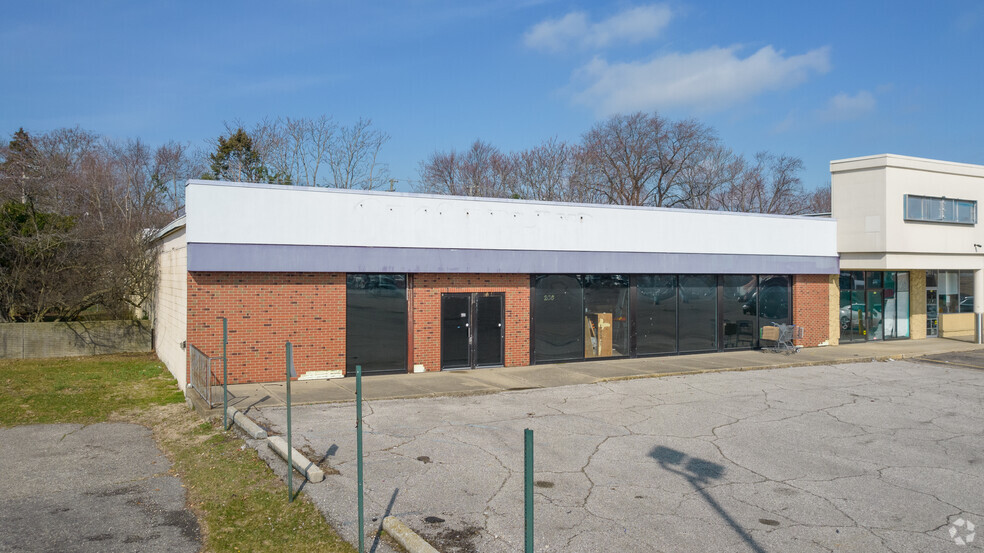 208 S Wayne Rd, Westland, MI for sale - Building Photo - Image 1 of 4