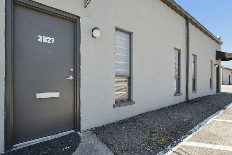 3723-3871 April Ln, Columbus, OH à louer - Photo du bâtiment - Image 3 de 20