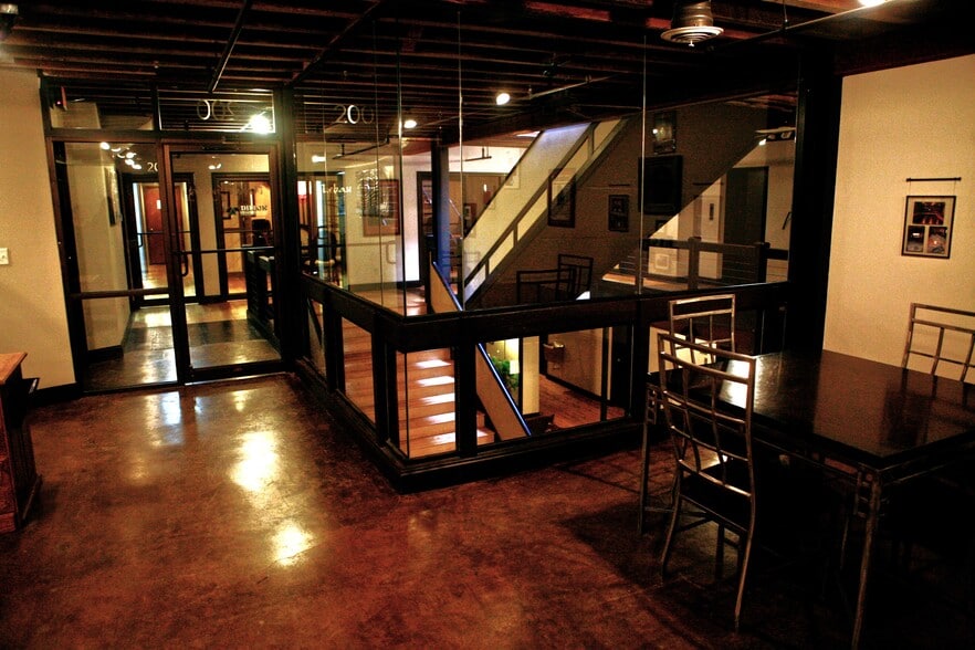 247 Broad St, Kingsport, TN à vendre - Photo du bâtiment - Image 2 de 6