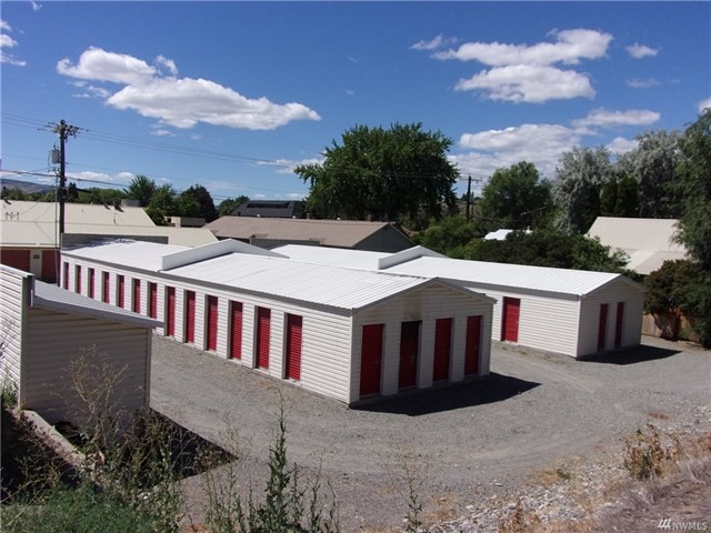 213 Main St, Omak, WA for sale - Building Photo - Image 1 of 1