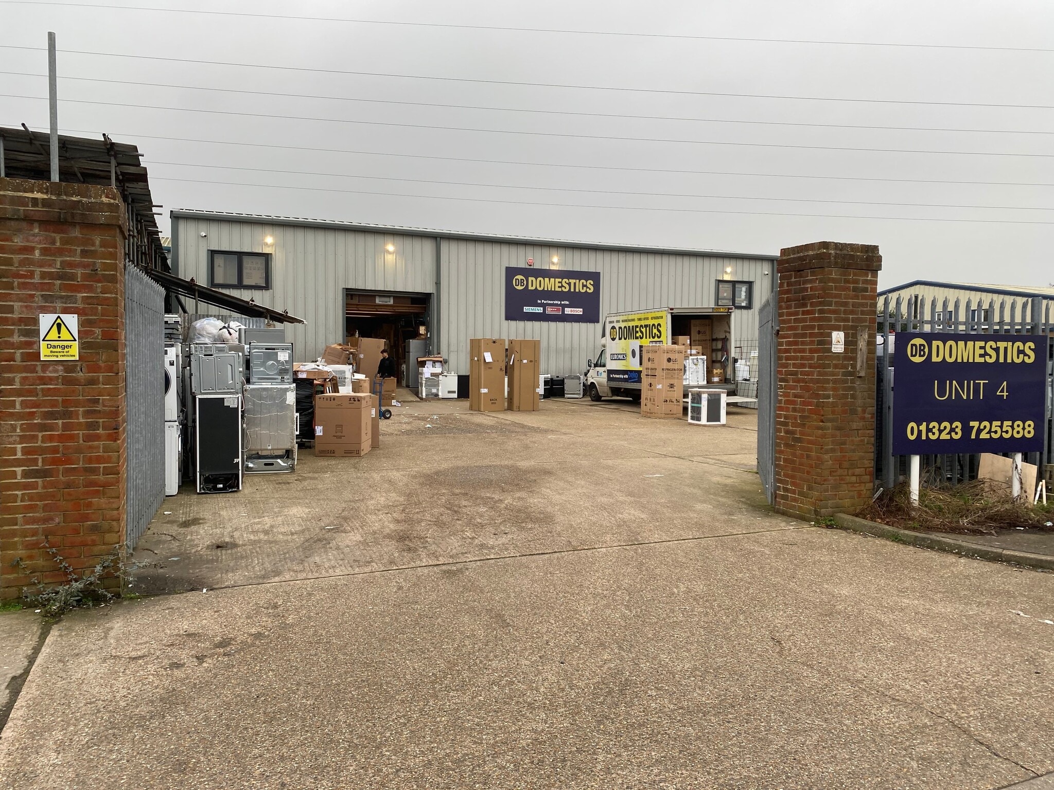 4 Hammonds Dr, Eastbourne à louer Photo du bâtiment- Image 1 de 2