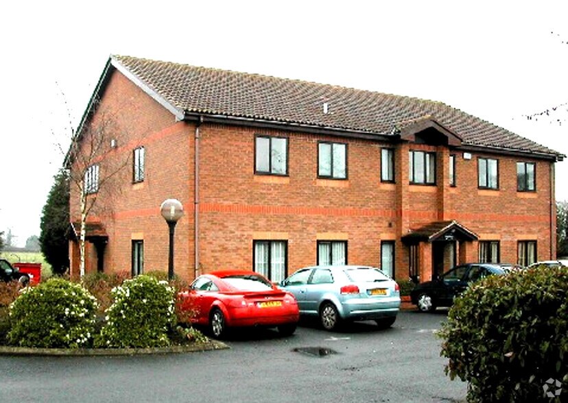 Holyhead Rd, Albrighton à louer - Photo principale - Image 1 de 11