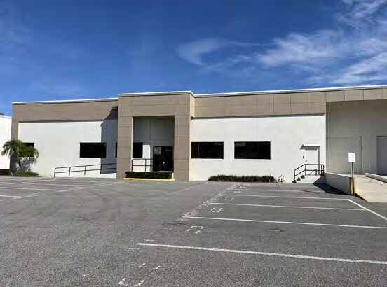 2500-2520 118th Ave, Saint Petersburg, FL à louer - Photo du bâtiment - Image 3 de 6