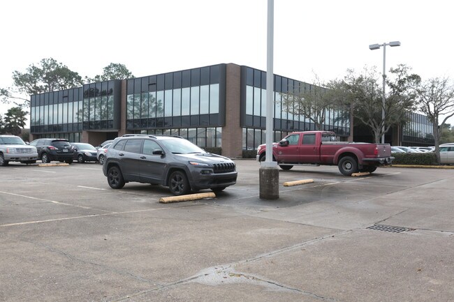 Plus de détails pour 16850 Saturn Ln, Houston, TX - Bureau, Bureau/Médical à louer